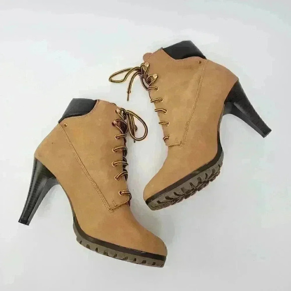 Nubuck Leather Lace-Up Stiletto Heel Chukka Booties - 9.5 - Picture 3 of 12